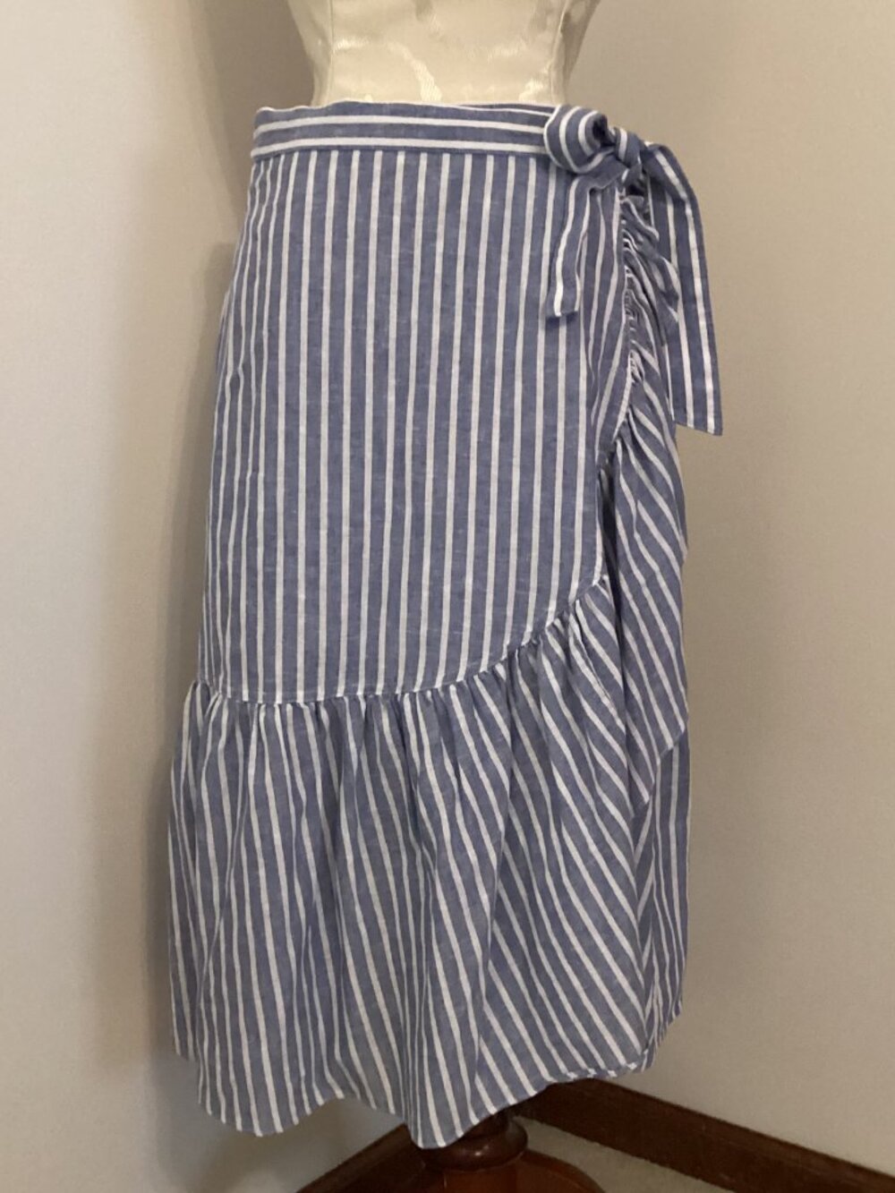 NEW! CHAPS Blue White Striped Linen Blend Midi Wrap Skirt Ruffle Trim M PREPPY